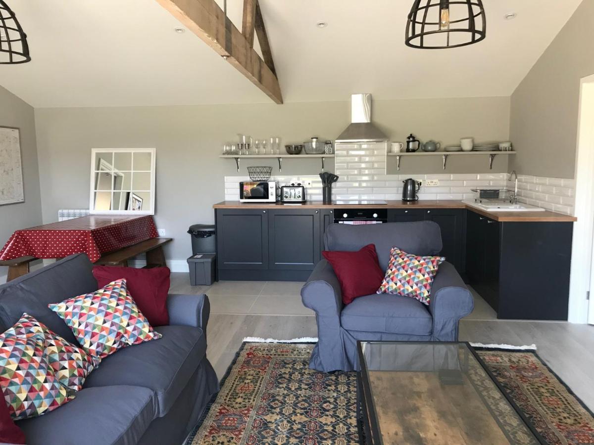 Glebe Barn, Little Glebe Farm Apartment เชลเทนแฮม ภายนอก รูปภาพ