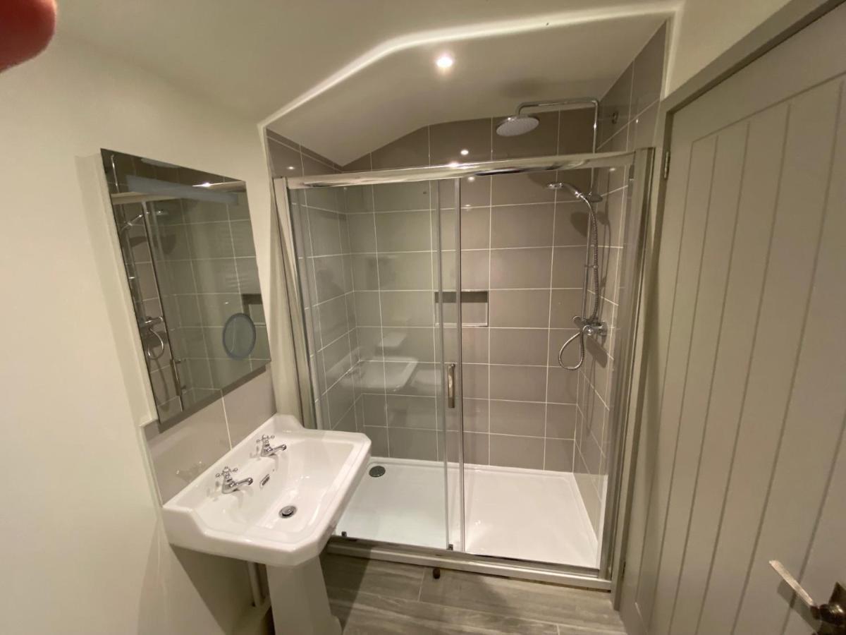 Glebe Barn, Little Glebe Farm Apartment เชลเทนแฮม ภายนอก รูปภาพ