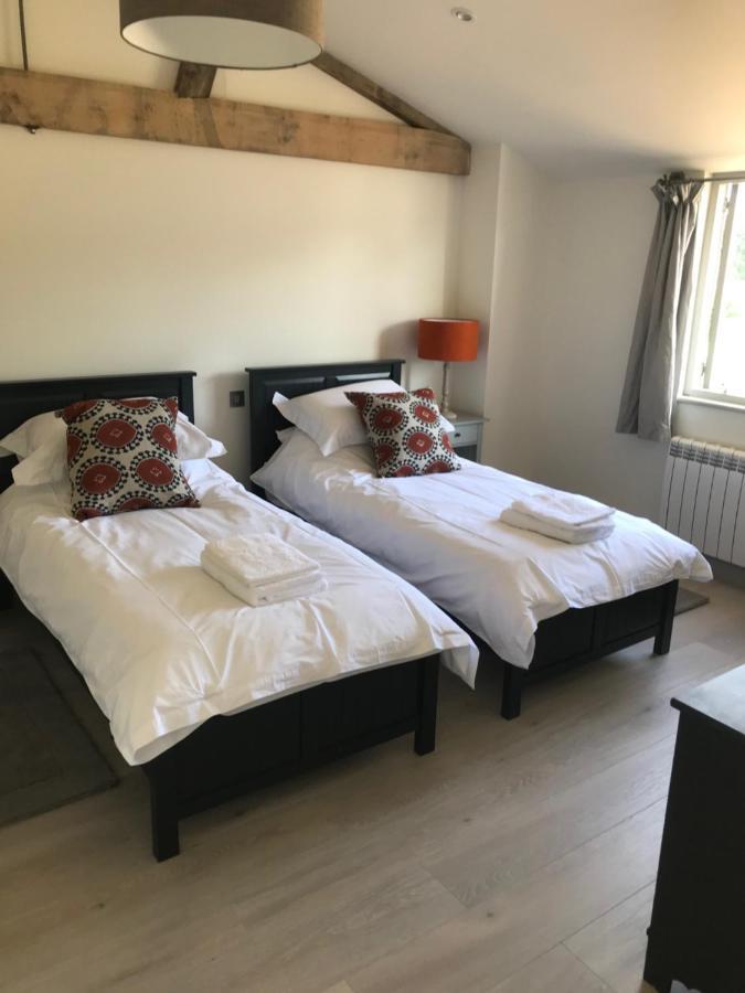 Glebe Barn, Little Glebe Farm Apartment เชลเทนแฮม ภายนอก รูปภาพ